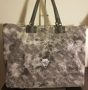 Guess lange tote/ weekender 🎉💯authentic